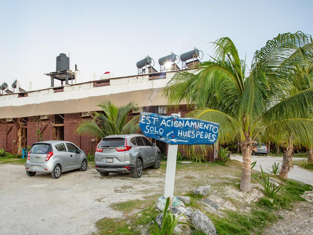 Hotel Oyo Blue Kay Mahahual Exterior foto